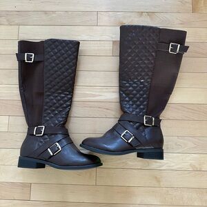 Brown Size 9 torrid boots. Wide calf